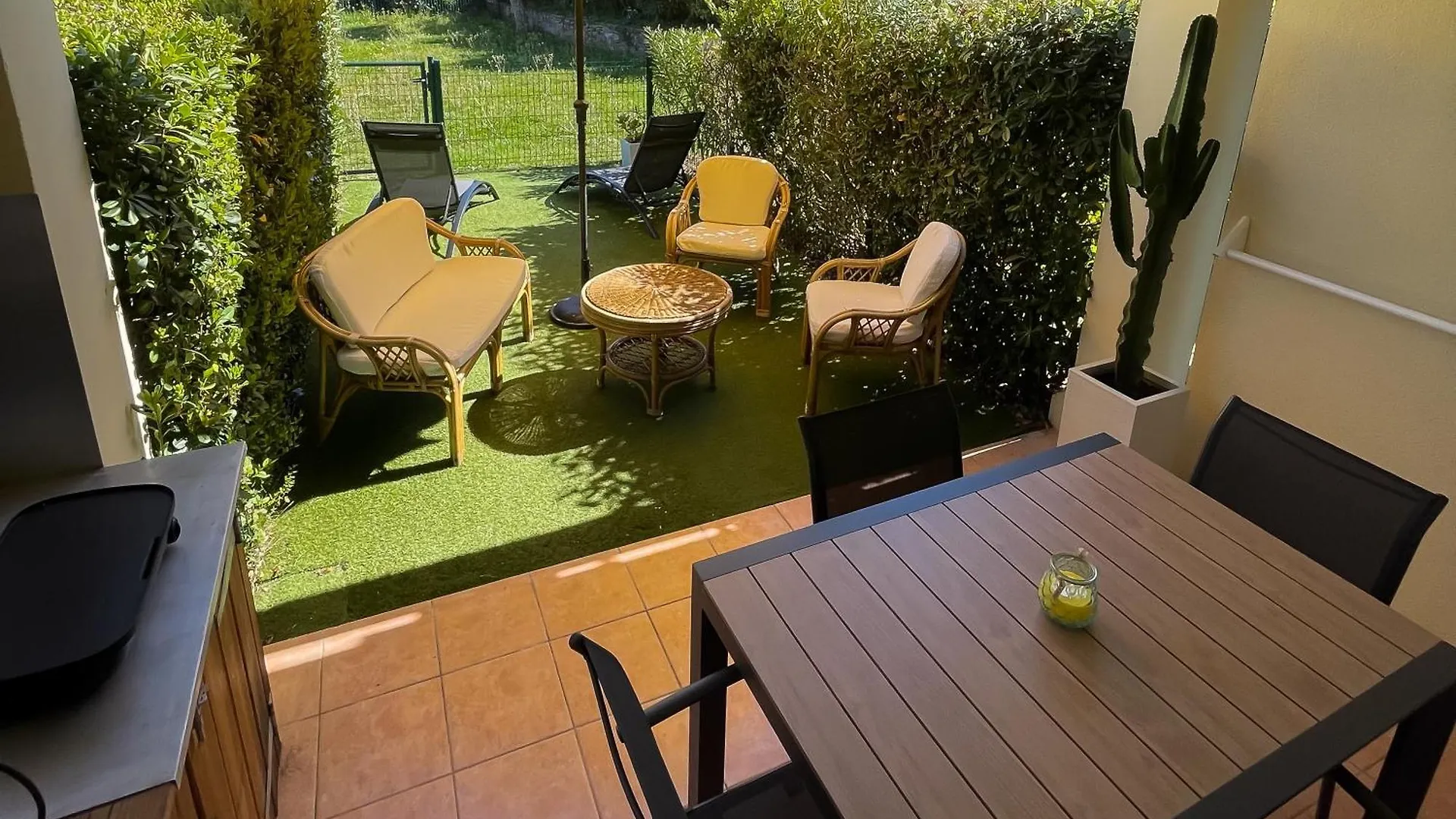 Appartement Au Hameau Des Issambres Le Pamakior 레지상브르